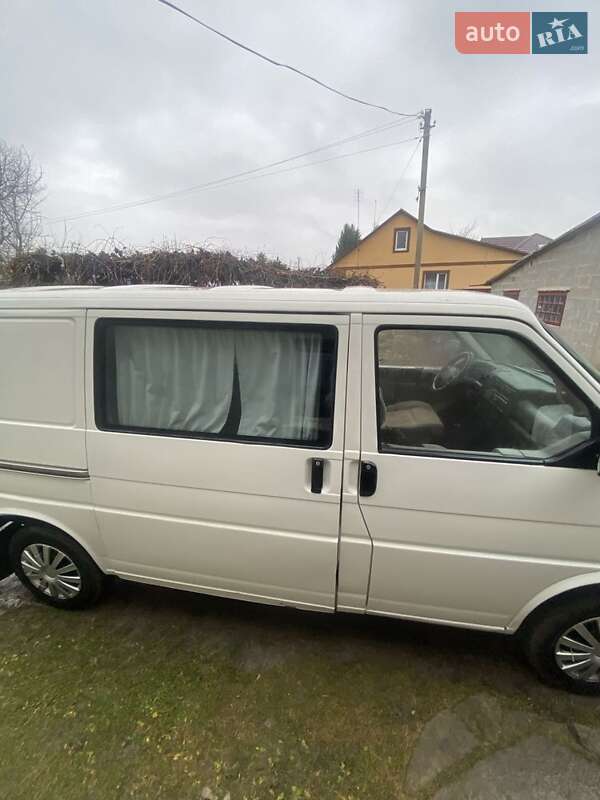 Минивэн Volkswagen Transporter 1997 в Луцке