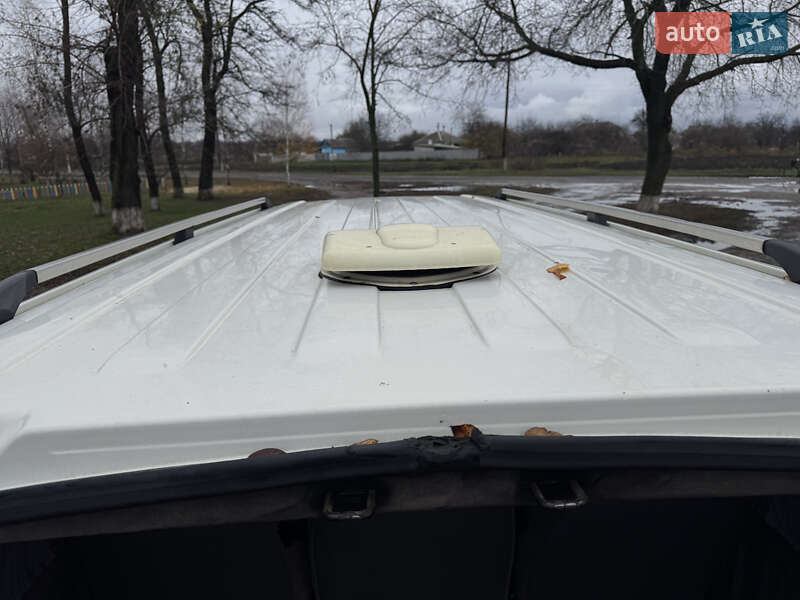 Мінівен Volkswagen Transporter 2005 в Валках