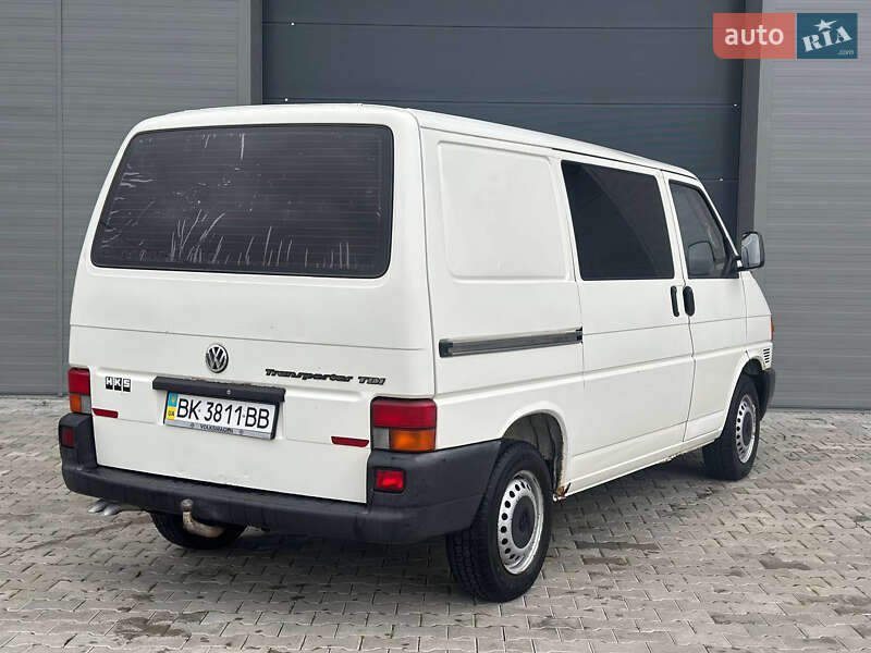 Мінівен Volkswagen Transporter 1998 в Сарнах