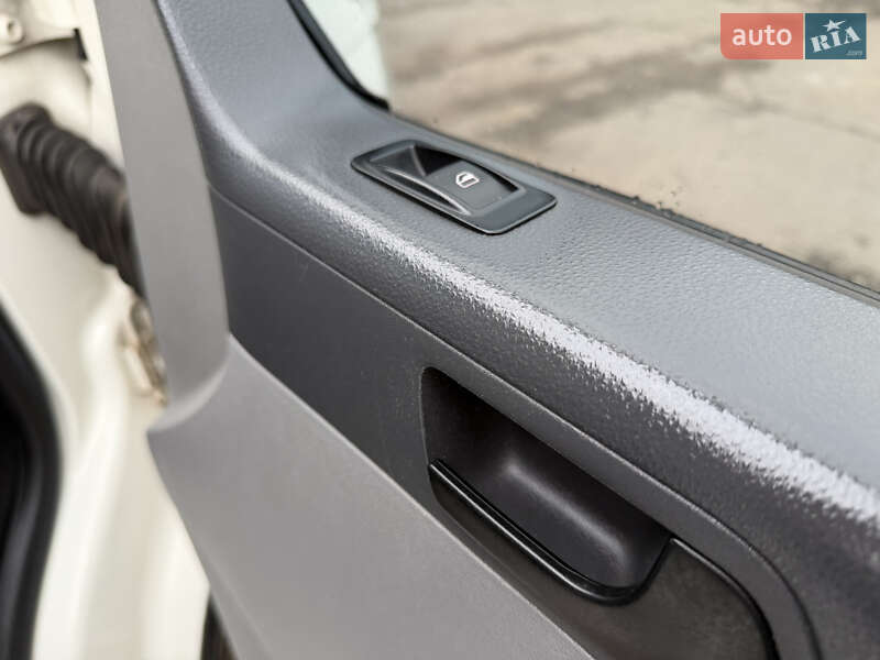 Мінівен Volkswagen Transporter 2005 в Рівному фото 61 Мінівен Volkswagen Transporter 2005 в Рівному