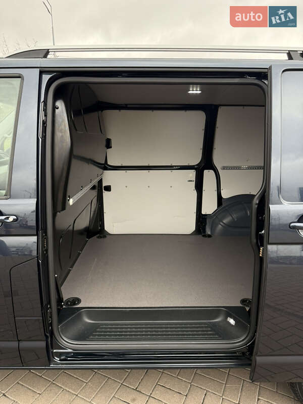 Вантажний фургон Volkswagen Transporter 2021 в Києві фото 137 Вантажний фургон Volkswagen Transporter 2021 в Києві