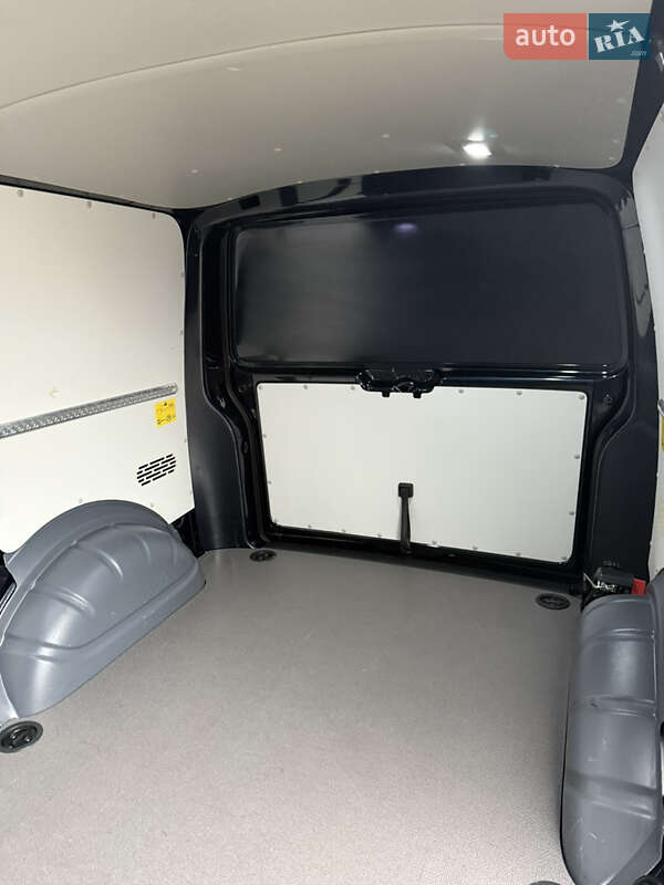 Вантажний фургон Volkswagen Transporter 2021 в Києві фото 140 Вантажний фургон Volkswagen Transporter 2021 в Києві