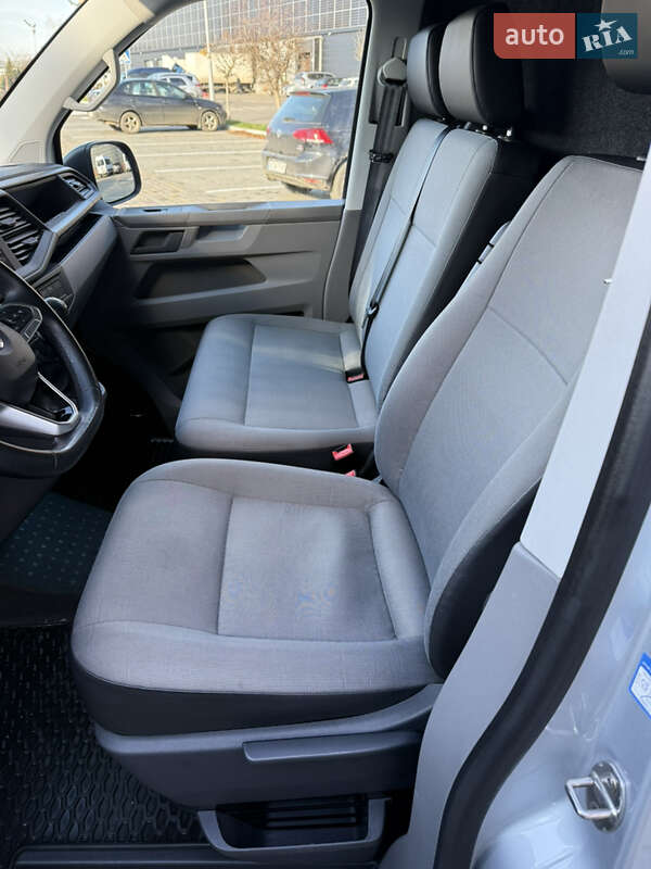 Вантажний фургон Volkswagen Transporter 2021 в Луцьку