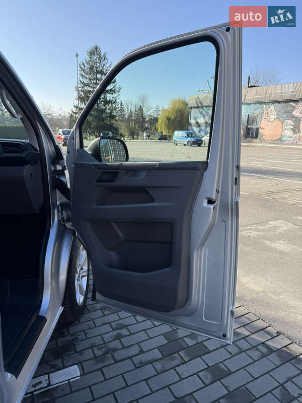 Вантажний фургон Volkswagen Transporter 2021 в Луцьку