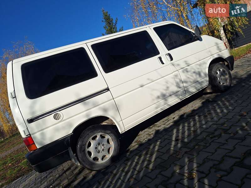 Мінівен Volkswagen Transporter 1995 в Чернівцях