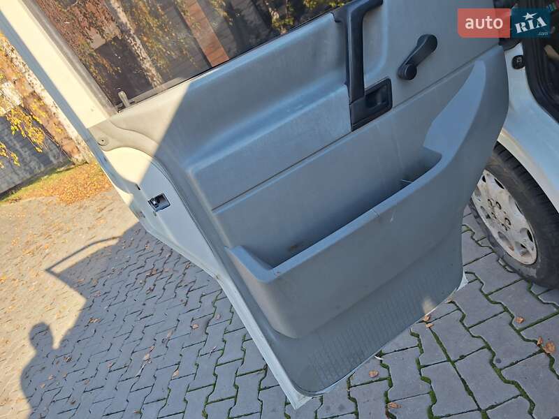 Мінівен Volkswagen Transporter 1995 в Чернівцях