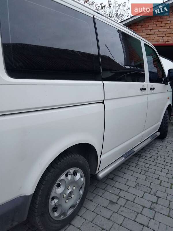 Минивэн Volkswagen Transporter 2004 в Хмельницком