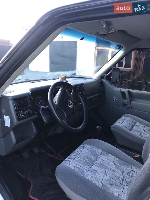 Мінівен Volkswagen Transporter 2002 в Рівному фото 13 Мінівен Volkswagen Transporter 2002 в Рівному