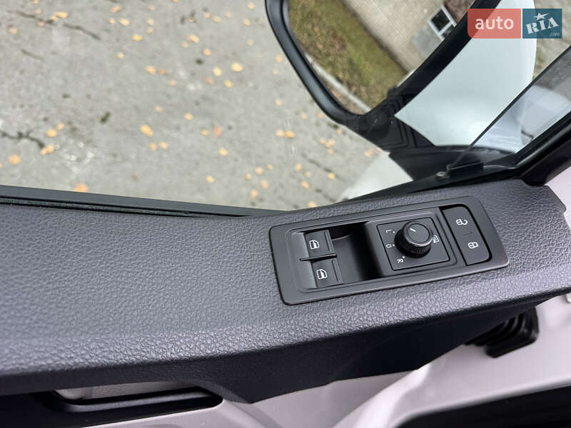 Грузовой фургон Volkswagen Transporter 2016 в Ровно фото 21 Грузовой фургон Volkswagen Transporter 2016 в Ровно