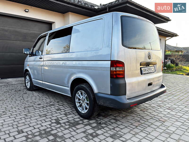 Мінівен Volkswagen Transporter 2005 в Житомирі фото 5 Мінівен Volkswagen Transporter 2005 в Житомирі