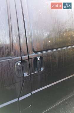 Вантажопасажирський фургон Volkswagen Transporter 2000 в Києві