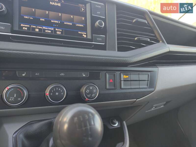 Мінівен Volkswagen Transporter 2021 в Дубні