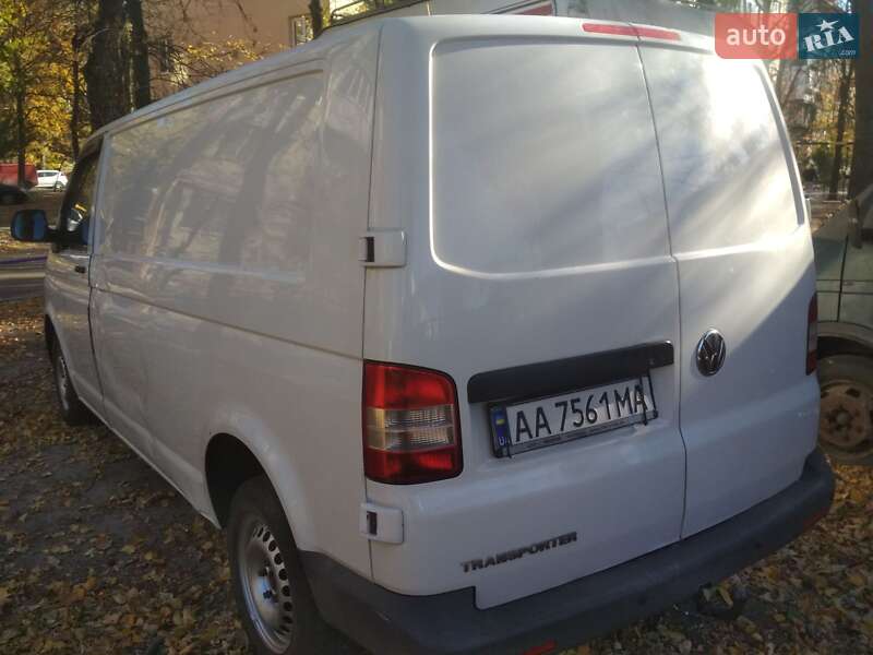 Грузовой фургон Volkswagen Transporter 2011 в Киеве фото 22 Грузовой фургон Volkswagen Transporter 2011 в Киеве