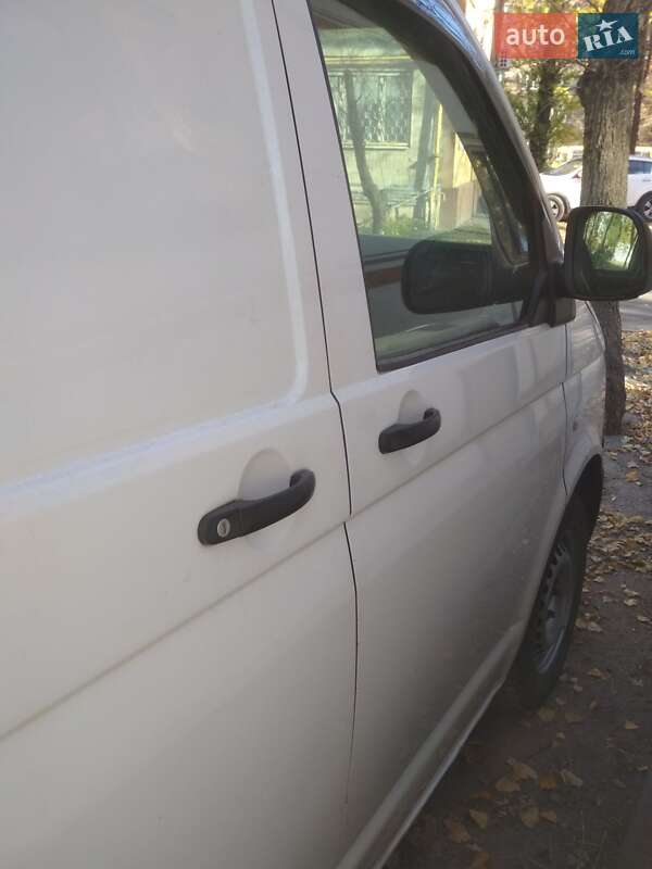 Грузовой фургон Volkswagen Transporter 2011 в Киеве фото 66 Грузовой фургон Volkswagen Transporter 2011 в Киеве