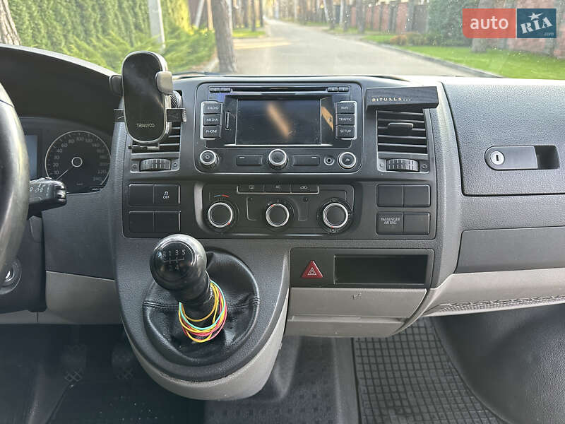 Вантажний фургон Volkswagen Transporter 2011 в Києві фото 15 Вантажний фургон Volkswagen Transporter 2011 в Києві