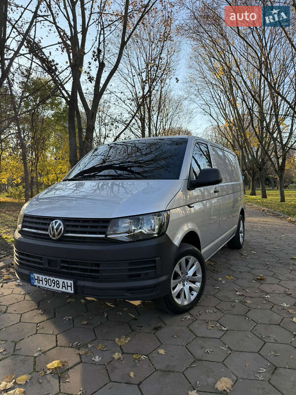 Грузовой фургон Volkswagen Transporter 2018 в Одессе фото Грузовой фургон Volkswagen Transporter 2018 в Одессе