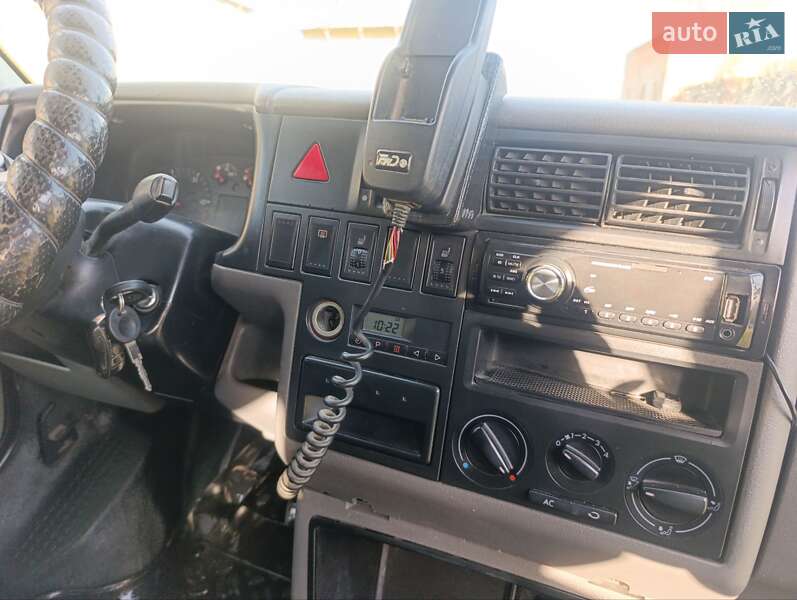 Мінівен Volkswagen Transporter 2003 в Зорі фото 6 Мінівен Volkswagen Transporter 2003 в Зорі