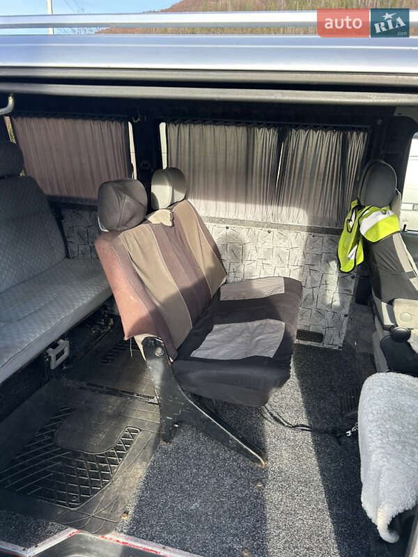 Минивэн Volkswagen Transporter 2002 в Кутах фото 7 Минивэн Volkswagen Transporter 2002 в Кутах