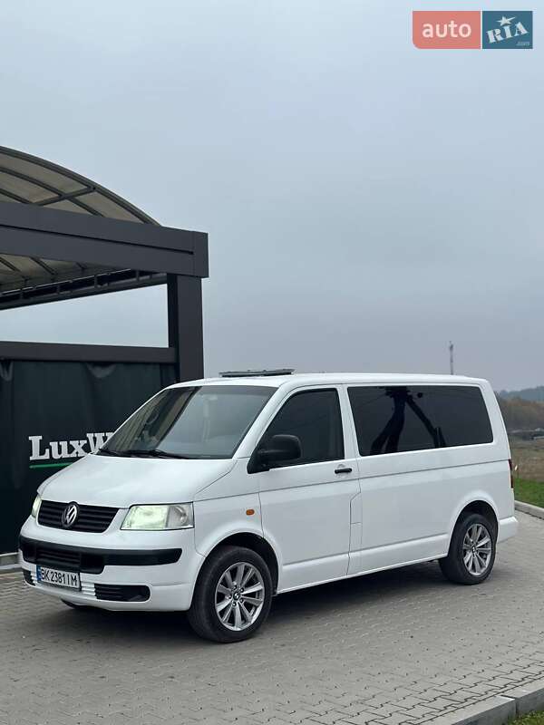 Микроавтобус Volkswagen Transporter 2003 в Шумске