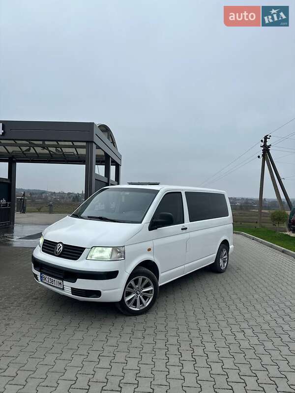 Микроавтобус Volkswagen Transporter 2003 в Шумске