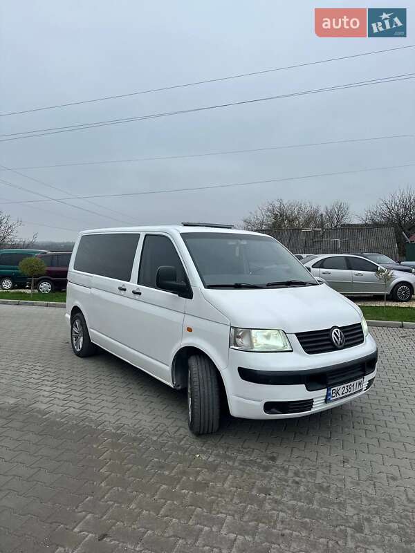 Микроавтобус Volkswagen Transporter 2003 в Шумске