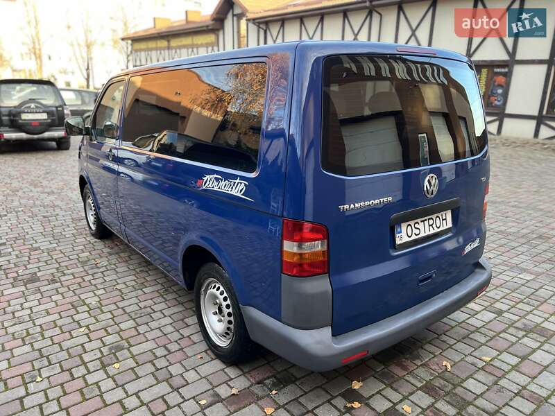 Мінівен Volkswagen Transporter 2008 в Рівному
