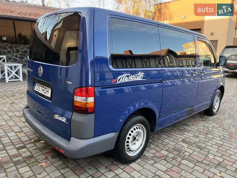 Мінівен Volkswagen Transporter 2008 в Рівному