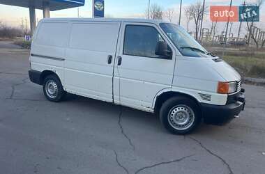 Грузовой фургон Volkswagen Transporter 2003 в Хмельницком