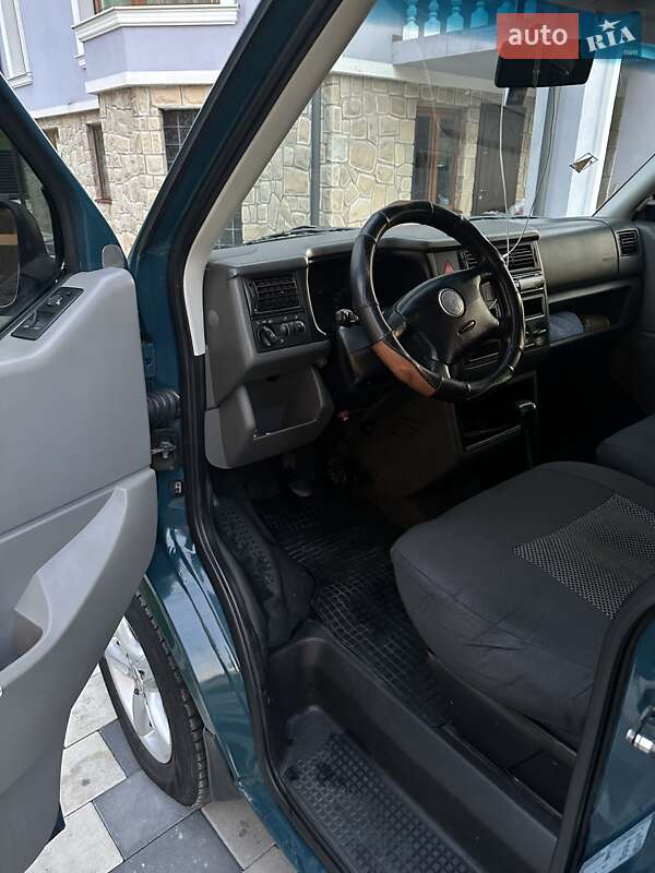 Минивэн Volkswagen Transporter 2003 в Ивано-Франковске
