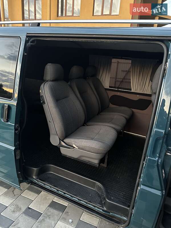 Минивэн Volkswagen Transporter 2003 в Ивано-Франковске