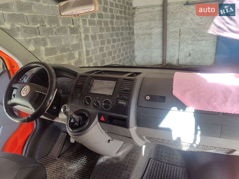 Минивэн Volkswagen Transporter 2006 в Ивано-Франковске