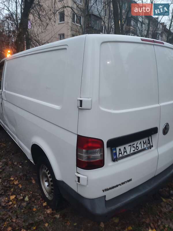 Грузовой фургон Volkswagen Transporter 2011 в Киеве фото 26 Грузовой фургон Volkswagen Transporter 2011 в Киеве