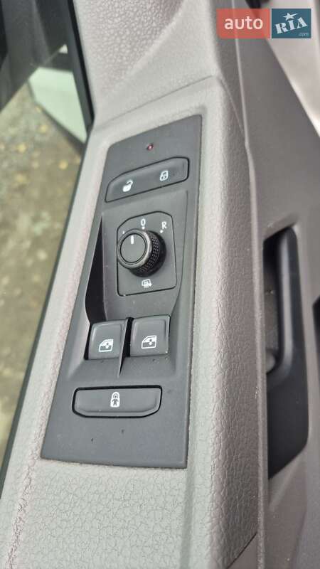 Мінівен Volkswagen Transporter 2022 в Бердичеві