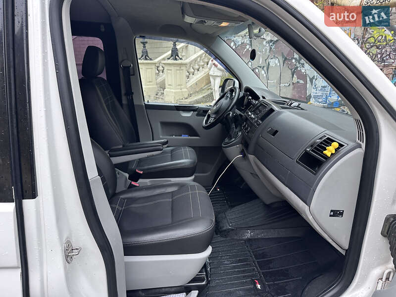 Мінівен Volkswagen Transporter 2012 в Одесі