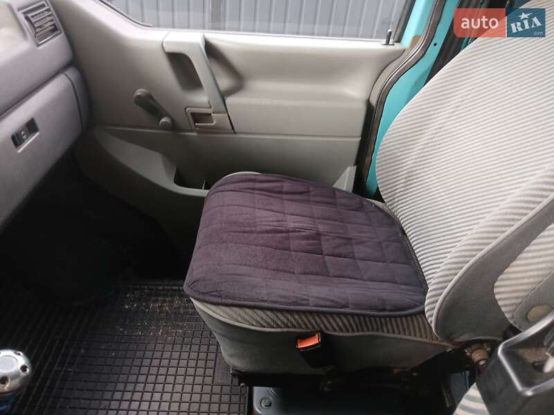 Минивэн Volkswagen Transporter 1996 в Самборе