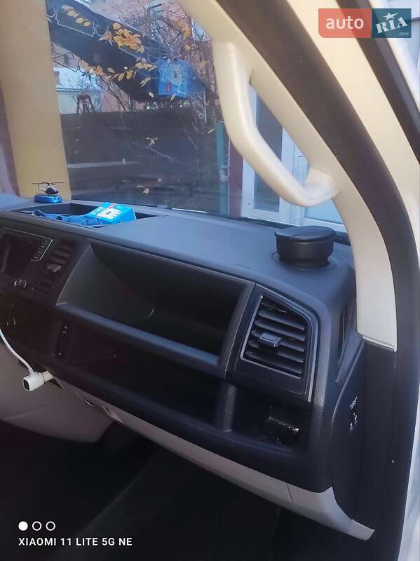 Минивэн Volkswagen Transporter 2017 в Львове