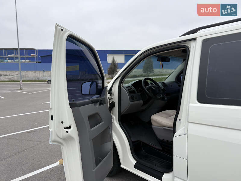 Минивэн Volkswagen Transporter 2008 в Виннице