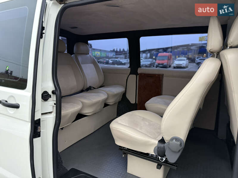 Минивэн Volkswagen Transporter 2008 в Виннице