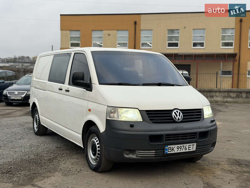 Минивэн Volkswagen Transporter 2005 в Ровно фото Минивэн Volkswagen Transporter 2005 в Ровно