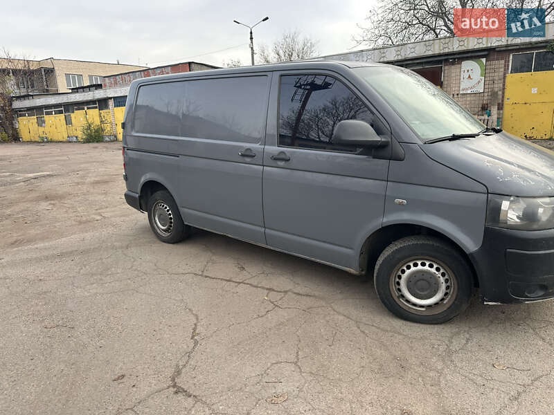 Грузовой фургон Volkswagen Transporter 2013 в Одессе
