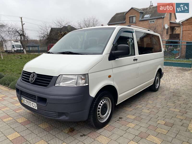 Минивэн Volkswagen Transporter 2006 в Львове