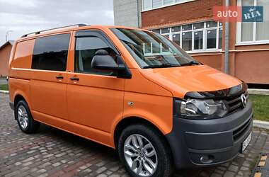 Мінівен Volkswagen Transporter 2012 в Чорткові