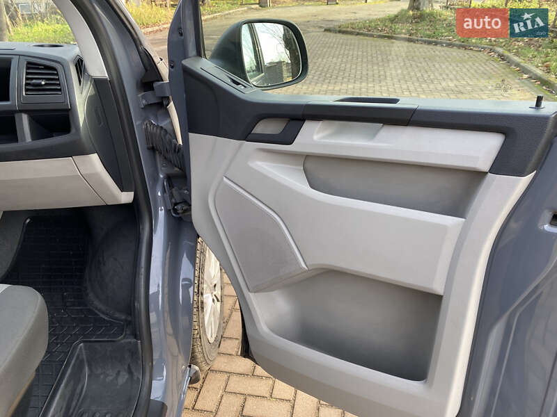 Грузовой фургон Volkswagen Transporter 2019 в Калуше