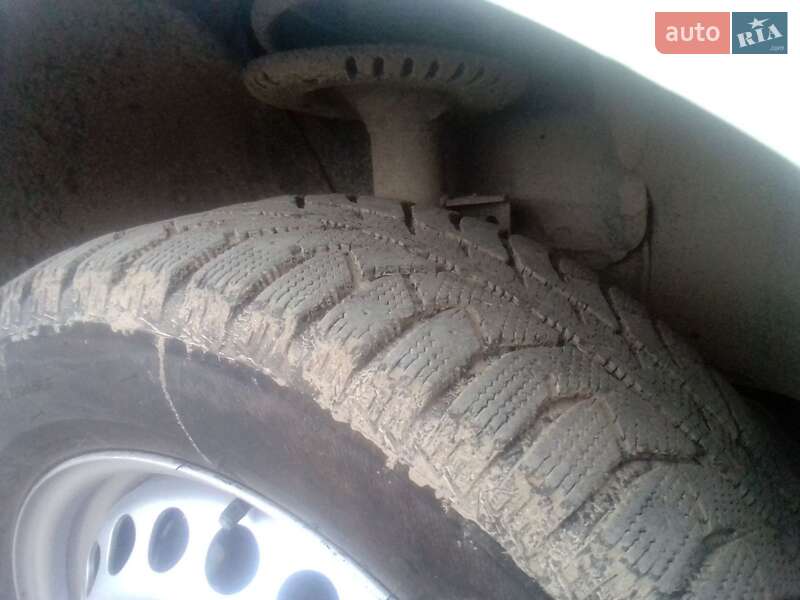 Вантажопасажирський фургон Volkswagen Transporter 2006 в Бару