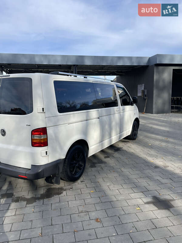 Мінівен Volkswagen Transporter 2008 в Долині