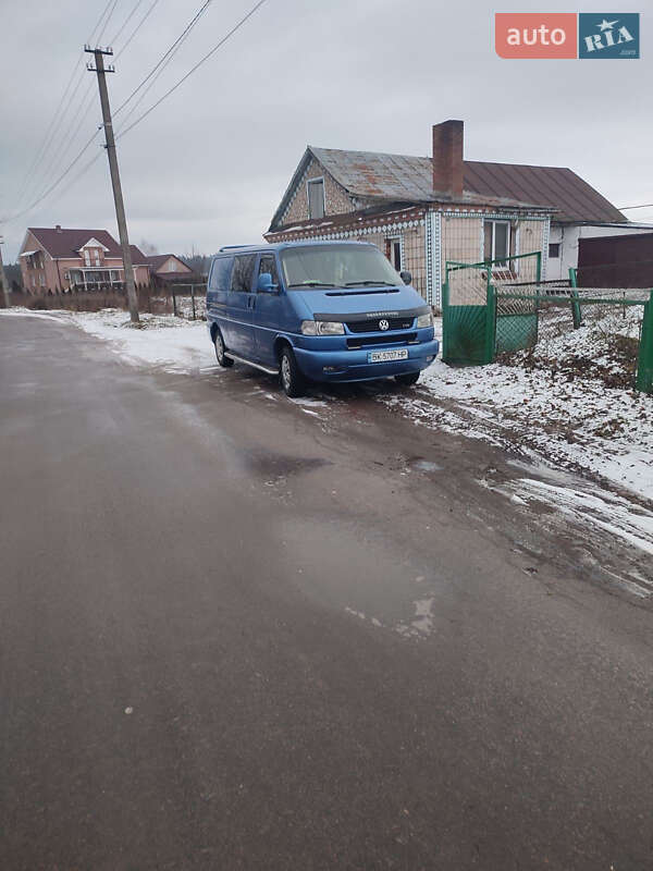 Минивэн Volkswagen Transporter 2002 в Ровно