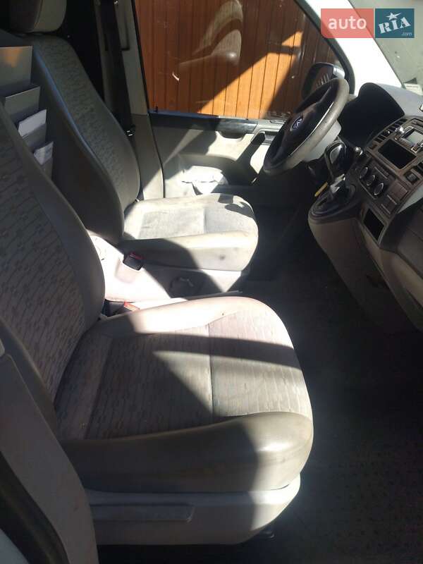 Микроавтобус Volkswagen Transporter 2011 в Днепре фото 3 Микроавтобус Volkswagen Transporter 2011 в Днепре