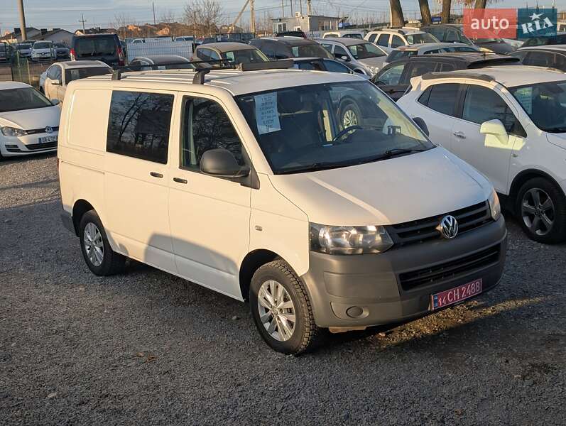 Грузовой фургон Volkswagen Transporter 2012 в Ровно