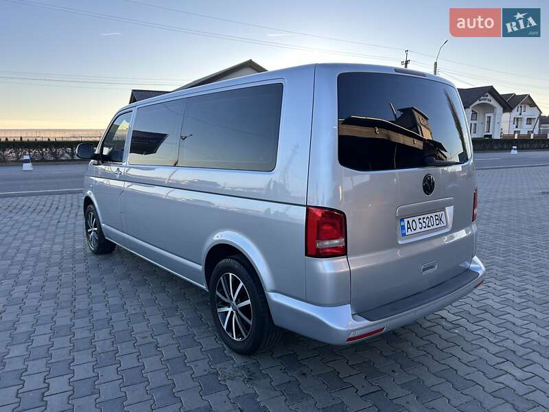 Микроавтобус грузовой (до 3,5т) Volkswagen Transporter 2012 в Иршаве