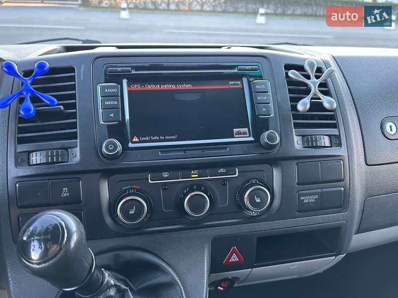 Микроавтобус грузовой (до 3,5т) Volkswagen Transporter 2012 в Иршаве